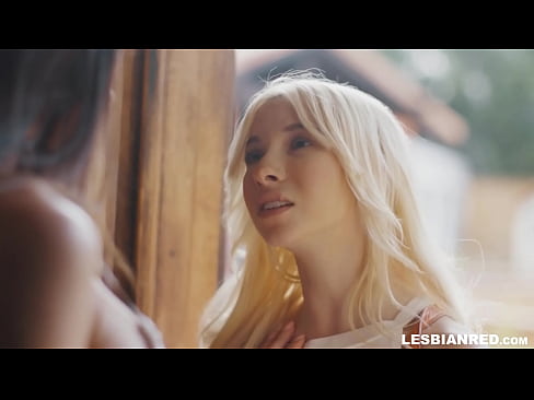 ❤️ Msichana anarudi nyumbani miezi michache baadaye na kuishia kula kitumbua cha mama yake wa kambo Pono ya kupendeza ﹏